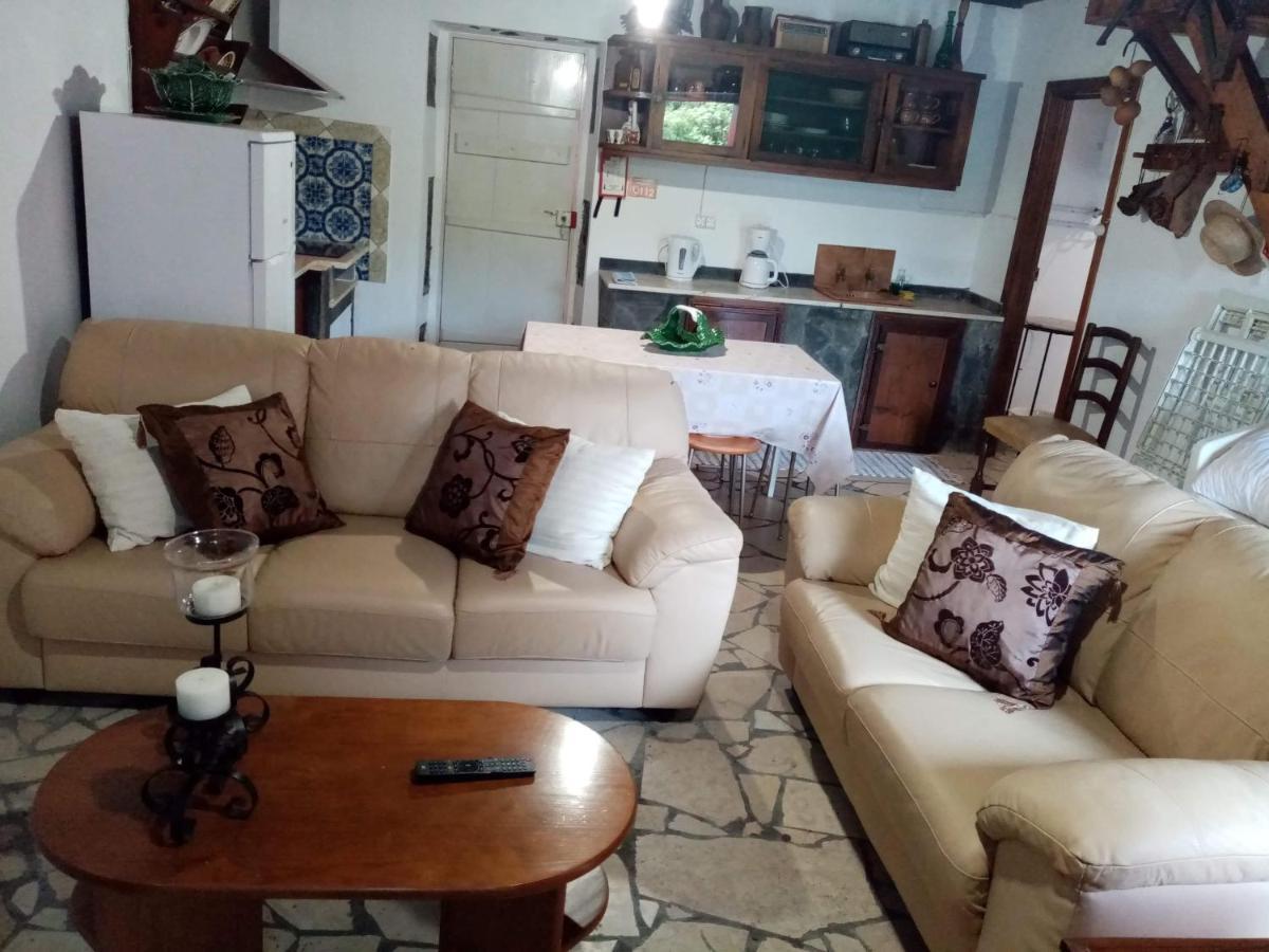 Adega Dos Virgilios Villa Madalena  Dış mekan fotoğraf